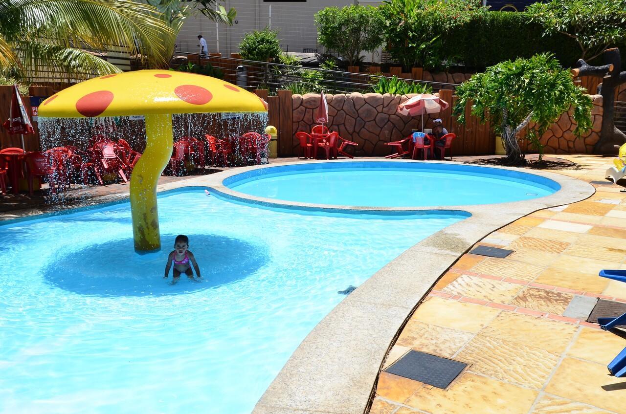 Apartamento Golden Dolphin Grand กัลดัสโนวัส ภายนอก รูปภาพ
